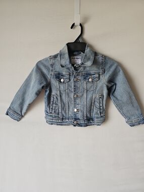Lot of 2 Denim Jean Jackets 5T Old Navy Light Wash & The Children's Place Dark